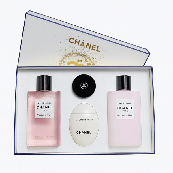 مجموعة العناية من شانيل